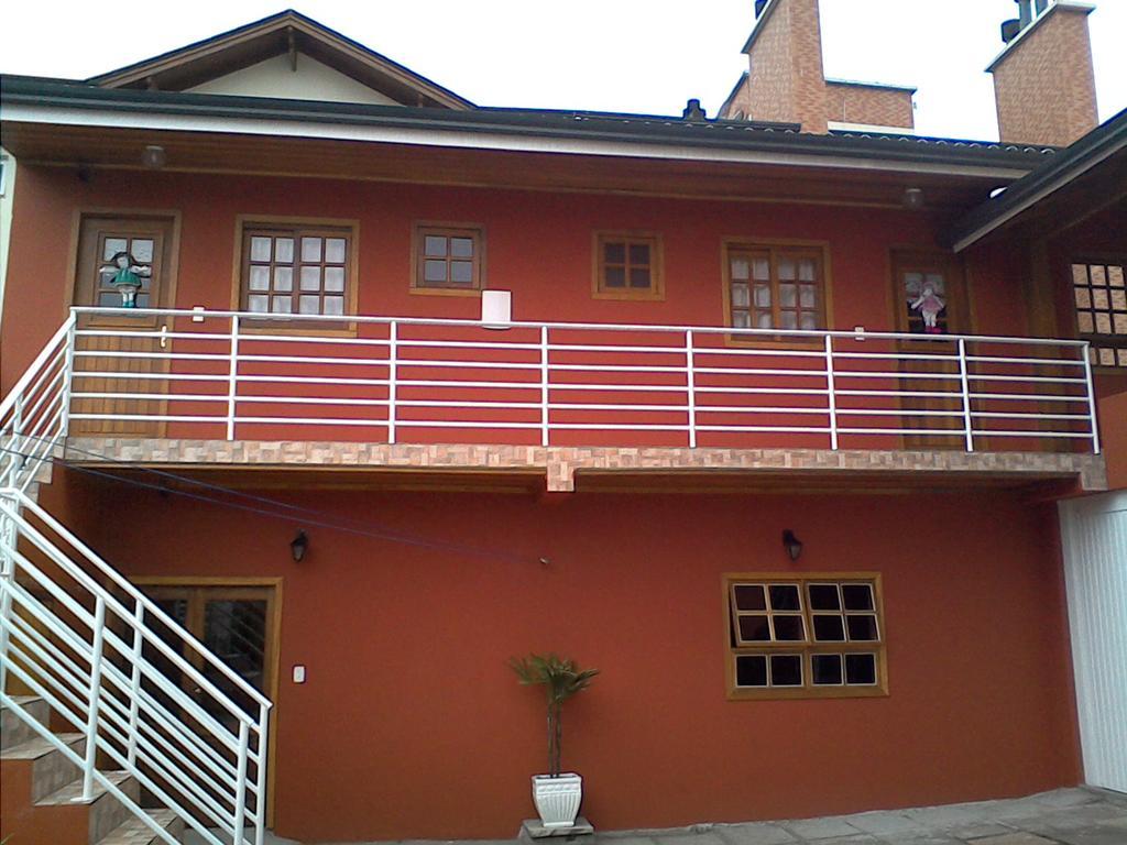 Estudio Dos Bonecos Canela Buitenkant foto
