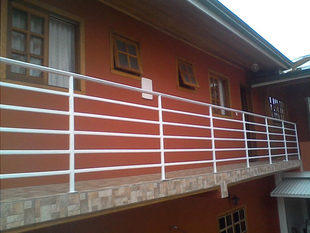 Estudio Dos Bonecos Canela Buitenkant foto